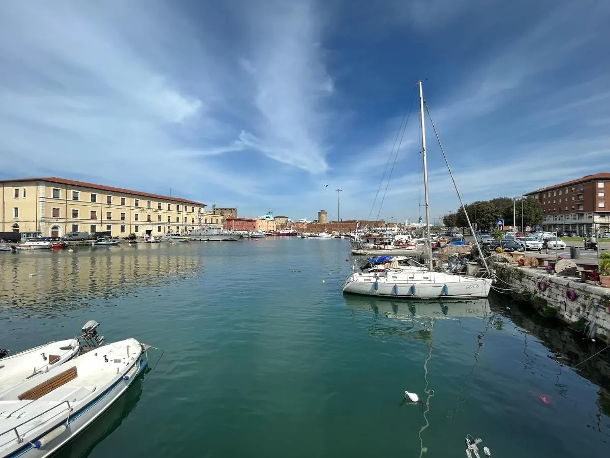 Kasia Porta Sul Mare Di Livorno Free Parking Apartament