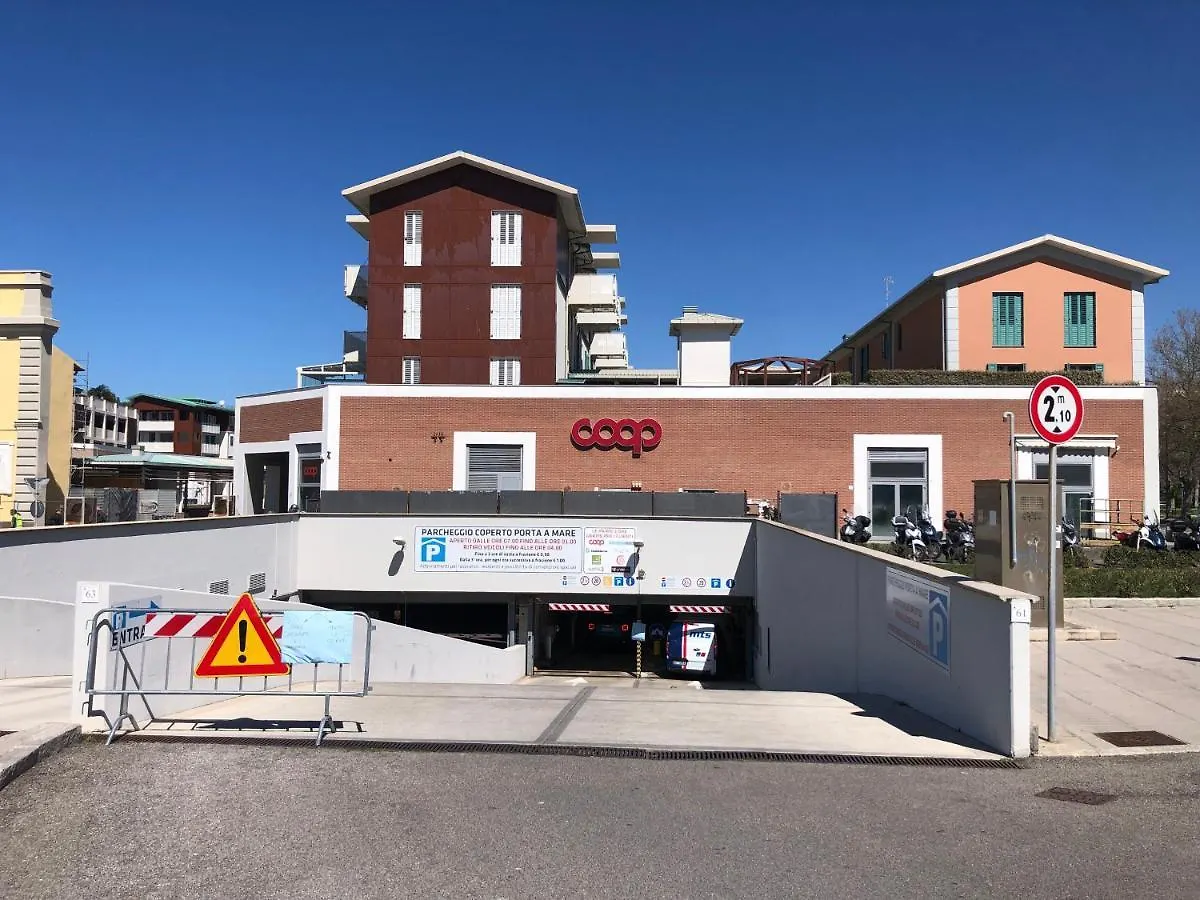 Kasia Porta Sul Mare Di Livorno Free Parking 0*,  Italien