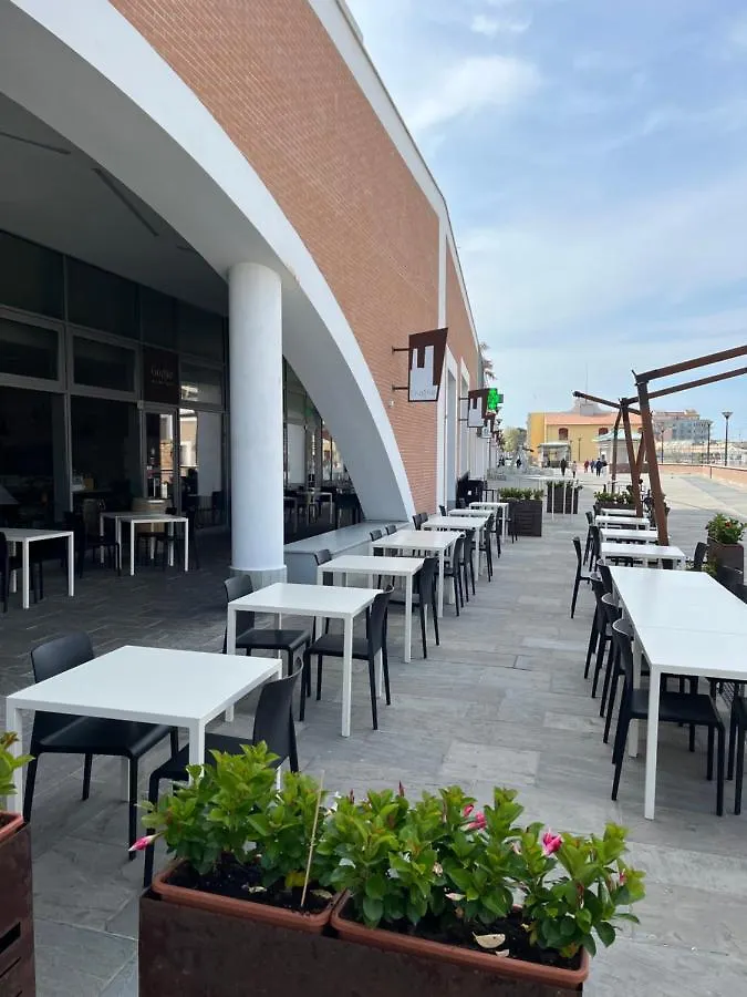 Kasia Porta Sul Mare Di Livorno Free Parking Apartmán